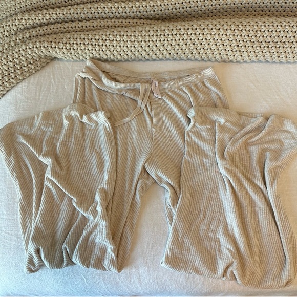 Lounge Pants - Picture 1 of 3